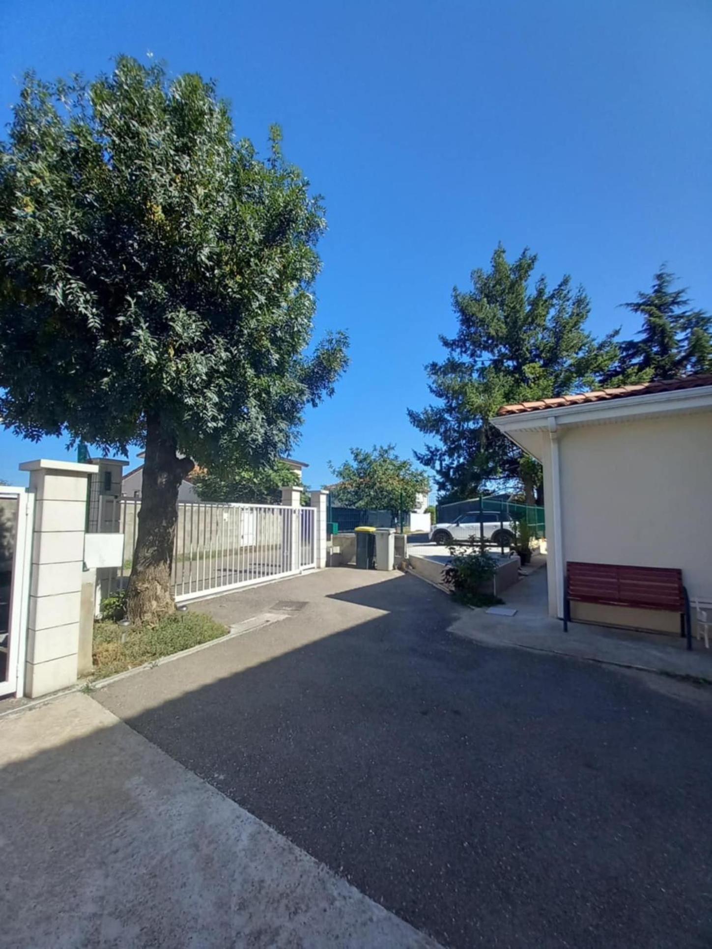 Maison Chez Nous Saint-Priest  Kültér fotó